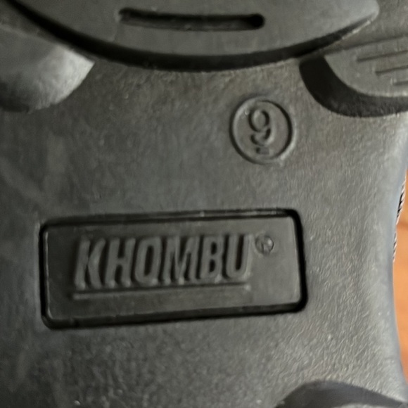 KHOMBU white suede booties, 9 - Picture 8 of 9